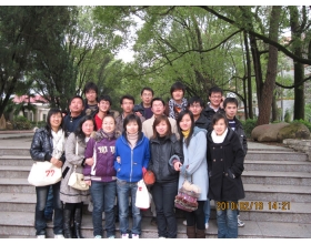 信丰中学2006届高三(11)班2010年同学聚会留念-1